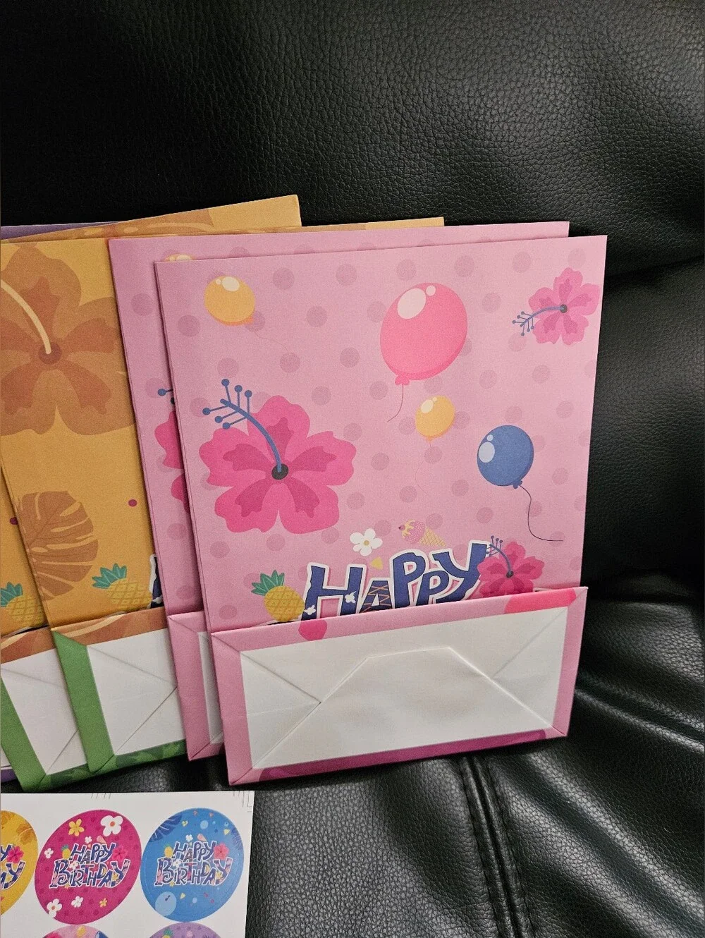 Hawaiian 24 Pc Birthday Favor Bags With Stickers.